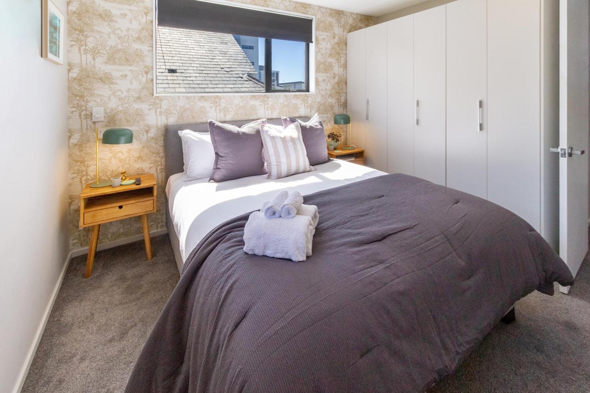 Latimer Square Luxe: 1Br W/ Sofa Bed Κράισττσερτς Εξωτερικό φωτογραφία