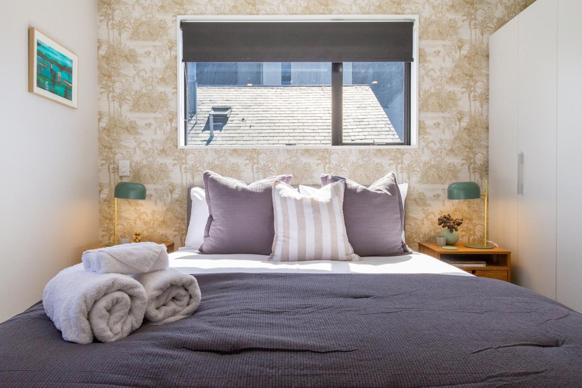 Latimer Square Luxe: 1Br W/ Sofa Bed Κράισττσερτς Εξωτερικό φωτογραφία